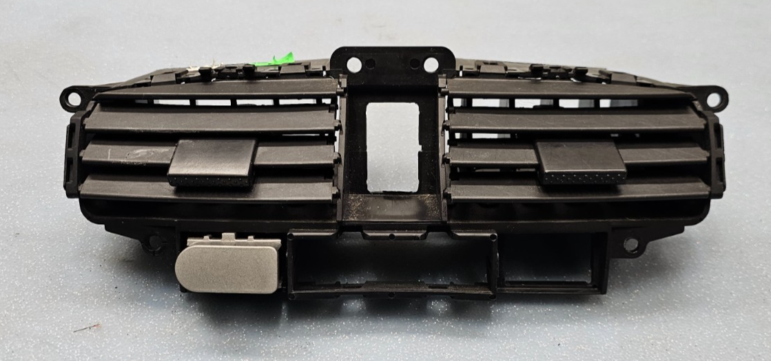 🔥05-06 Chevrolet Equinox Pontiac Torrent Front Dash Hazard AC Air Vent Grill