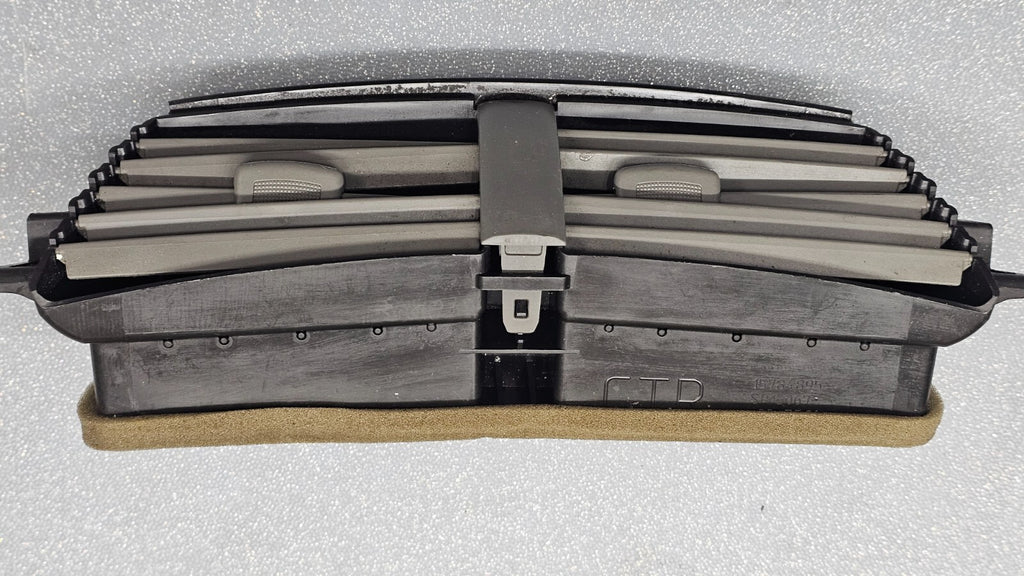 🔥08-12 Chevy Malibu Center Dash Double Air Vent Heater Conditioning Gray OEM