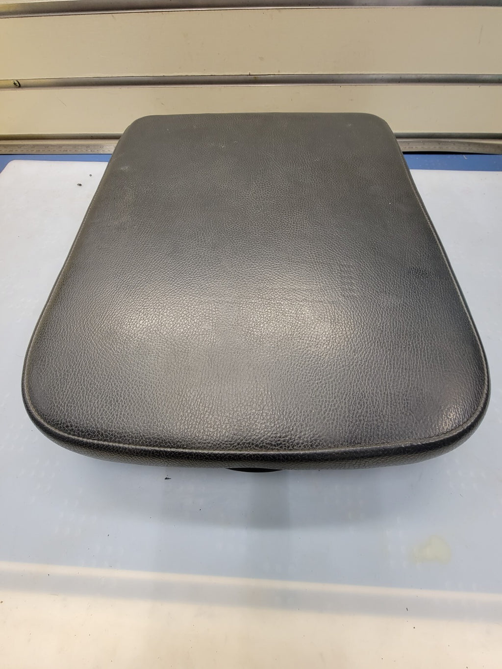 🔥2002-2008 Dodge RAM Center Console Jump Seat ARMREST Cover Lid Leather Black