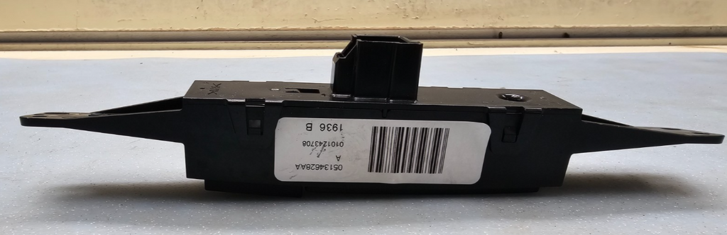 🔥01-07 CARAVAN Grand Caravan Town & Country  warning HAZARD LIGHT SWITCH BLACK