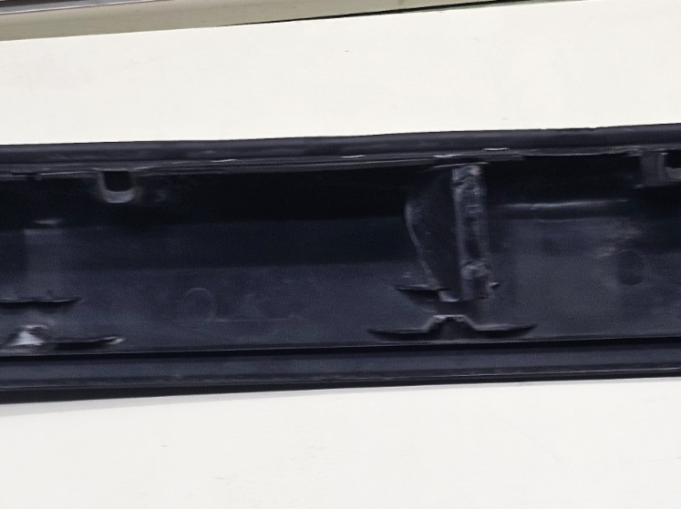 🔥03-20 Chevrolet Express GMC Savana 3rd Brake Light Trim Spoiler Black  OEM