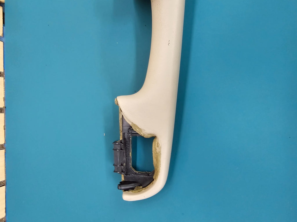 🔥99-06 Silverado SIERRA TAHOE Door Panel ARMREST Rear LEFT Handle LIGHT TAN H3