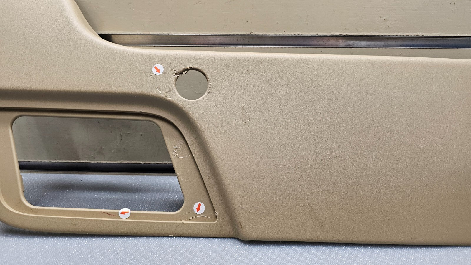 🔥07-14 Silverado Sierra Front Right Passenger Saet Switch Trim Cover Panel Tan