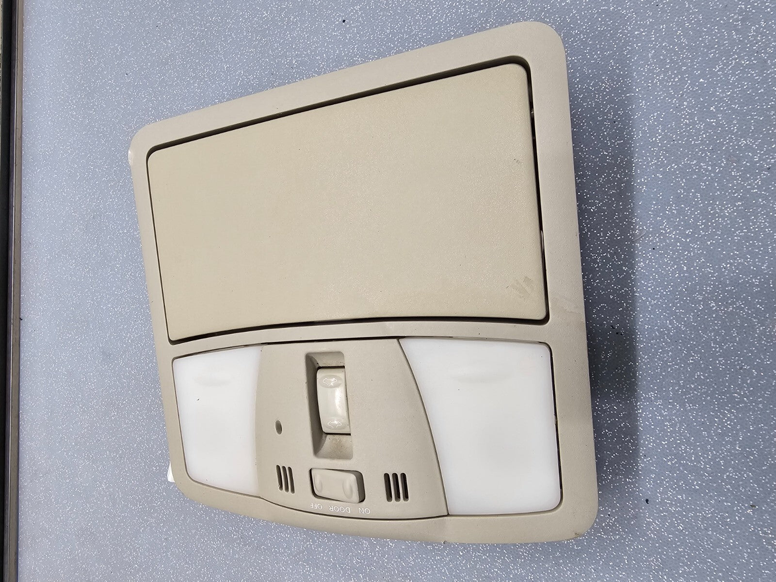09-14 Maxima Murano Rogue Overhead Roof Console Storage Dome Map Light Lamp Tan