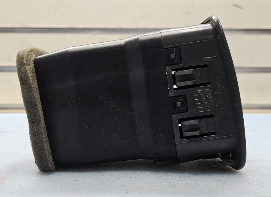 🔥99-06 Silverado Tahoe Dash Right Passenger Air Vent A/C AC HVAC Heater Black