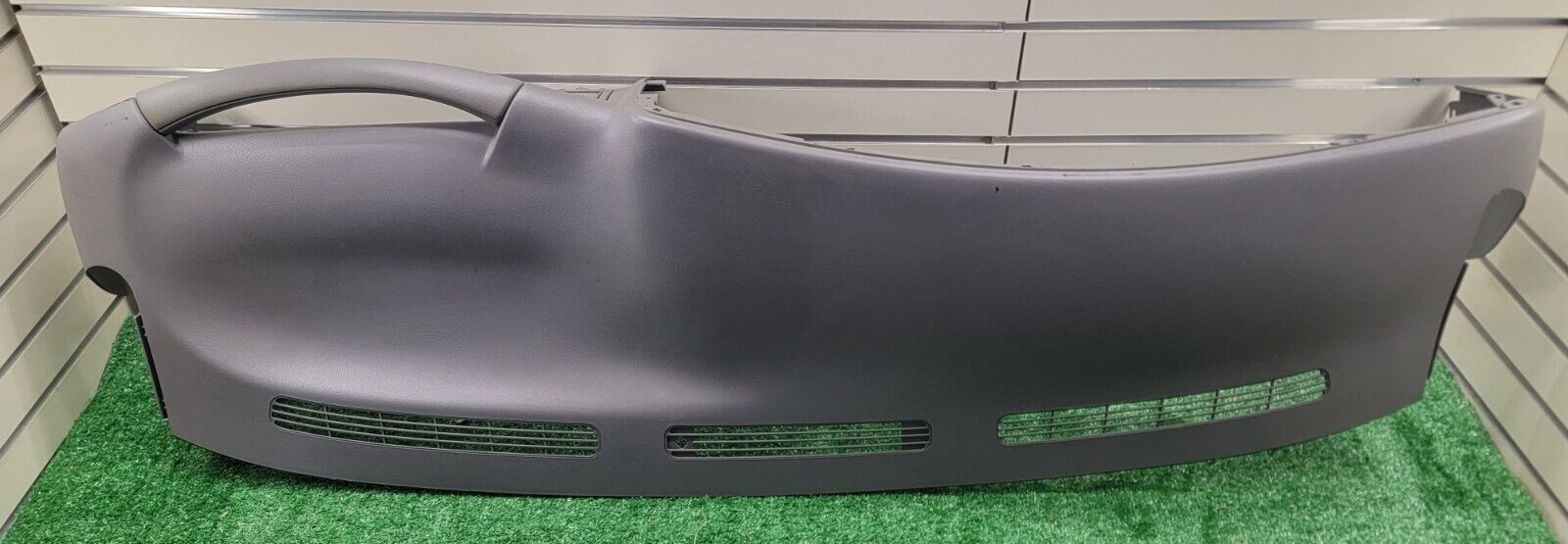 🔥99-06 SILVERADO SIERRA TAHOE Upper Cap Cover Top Dashboard Pad LIGHT GRAY DP1