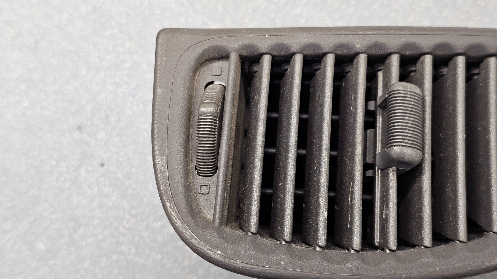 🔥95-04 Ford Ranger Dash Right Passenger Air Vent Heater Conditioning DK Gray