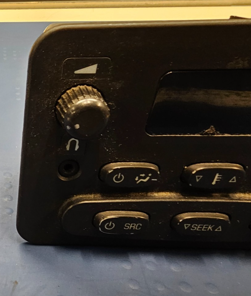🔥03-06 Tahoe Suburban Yukon Sierra Rear Audio Climate Control Switch Panel OEM