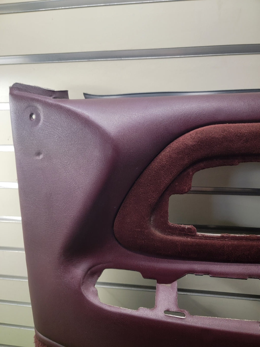 🔥95-99 Chevy GMC Silverado C/K DOOR PANEL Front RIGHT PASSENGER RED OEM D2