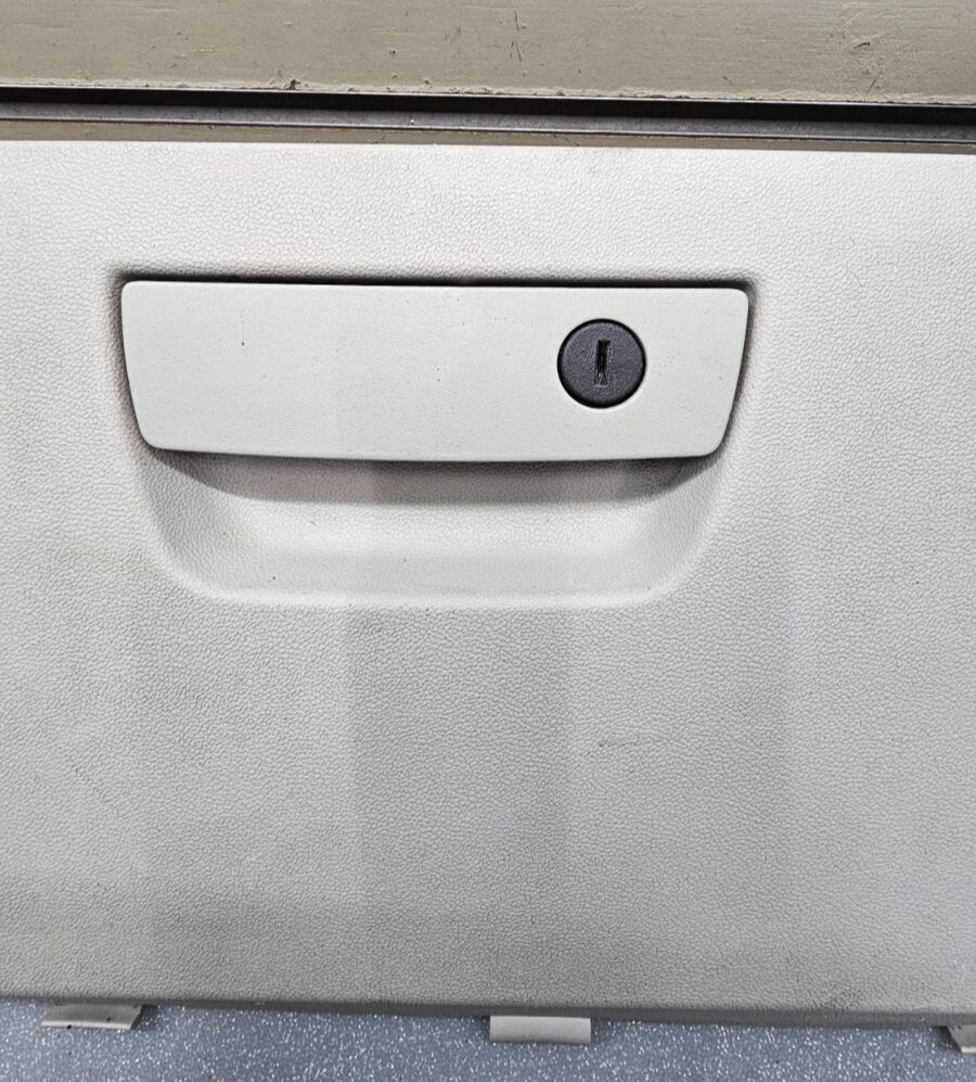 🔥11-18 GRAND CARAVAN TOWN COUNTRY DASH GLOVE BOX STORAGE COMPARTMEN LID LT GRAY