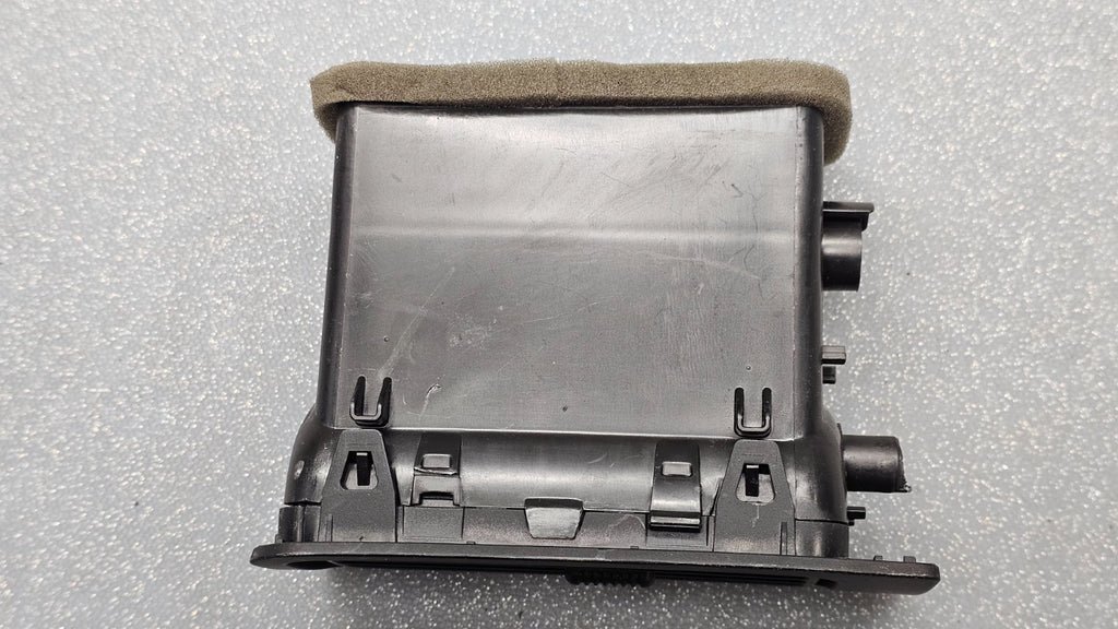 🔥05-07 FORD FOCUS Dash Center AC A/C HVAC AIR Vent HEATER Panel Bezel BLACK