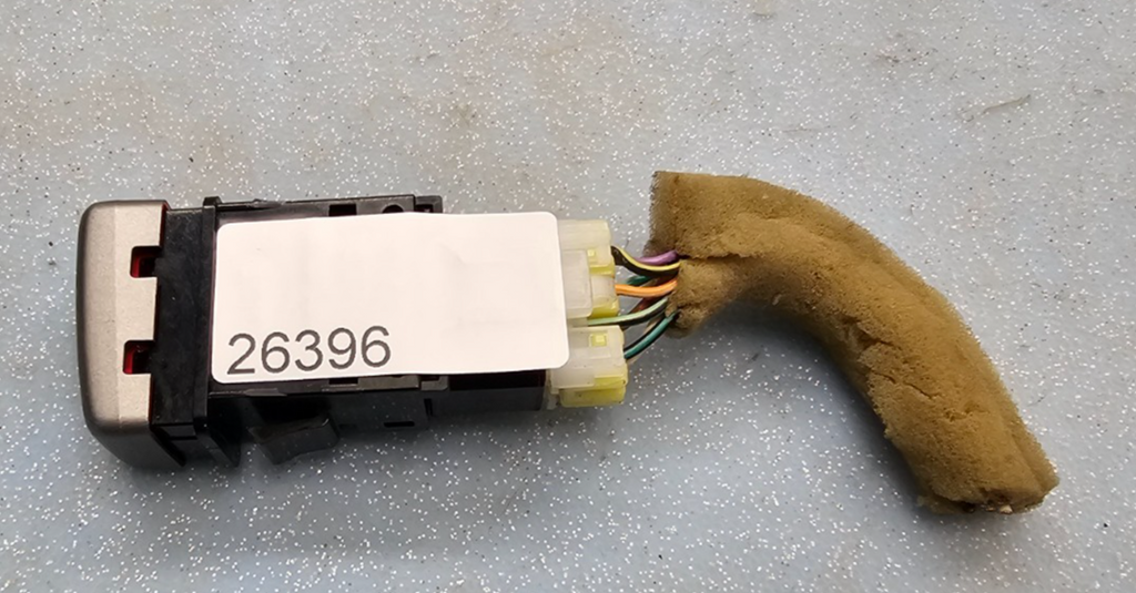 🔥03-08 Subaru Forester Emergency Light Hazard Switch Control Button Silver OEM