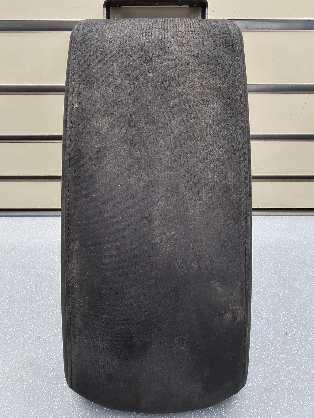09-14 Maxima 13-18 Altima Center Console Lid Top Armrest Cloth Assembly Black