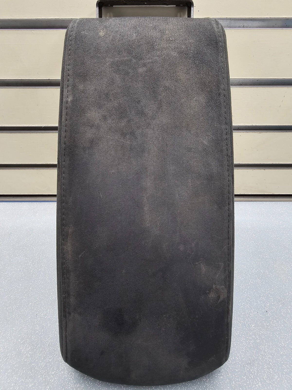 09-14 Maxima 13-18 Altima Center Console Lid Top Armrest Cloth Assembly Black