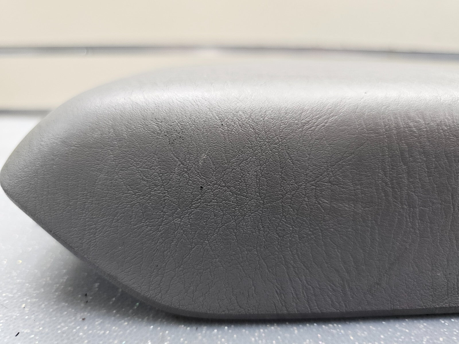 🔥02-06 CAMRY SOLARA LEXUS ES330 CENTER CONSOLE LID ARM REST COVER ASSEMBLY GRAY