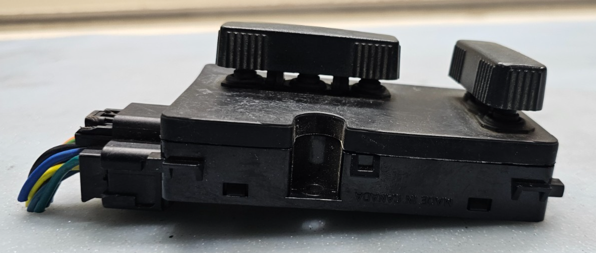 🔥99-07 Silverado Escalade Tahoe Yukon Avalanche Passenger Seat Control Switch