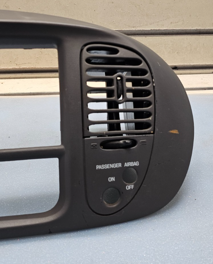 🔥97-03 FORD F150 Expedition Dash Climate Control Radio Stereo Bezel DARK GRAY