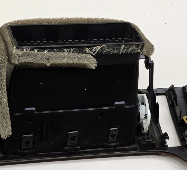🔥07-13 Suburban TAHOE YUKON Dash Radio Bezel Trim RIGHT Panel w/ Vent WOOD B36