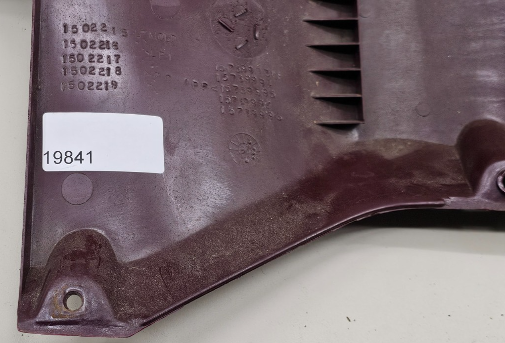 🔥95-99 Chevrolet GM Silverado Lower Bolster Dash Trim Panel Vent RED OEM