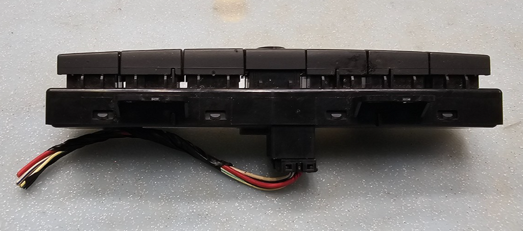 🔥11-12 Jeep Liberty Hazard Traction Control 4 Gang Switch Switch Panel Black