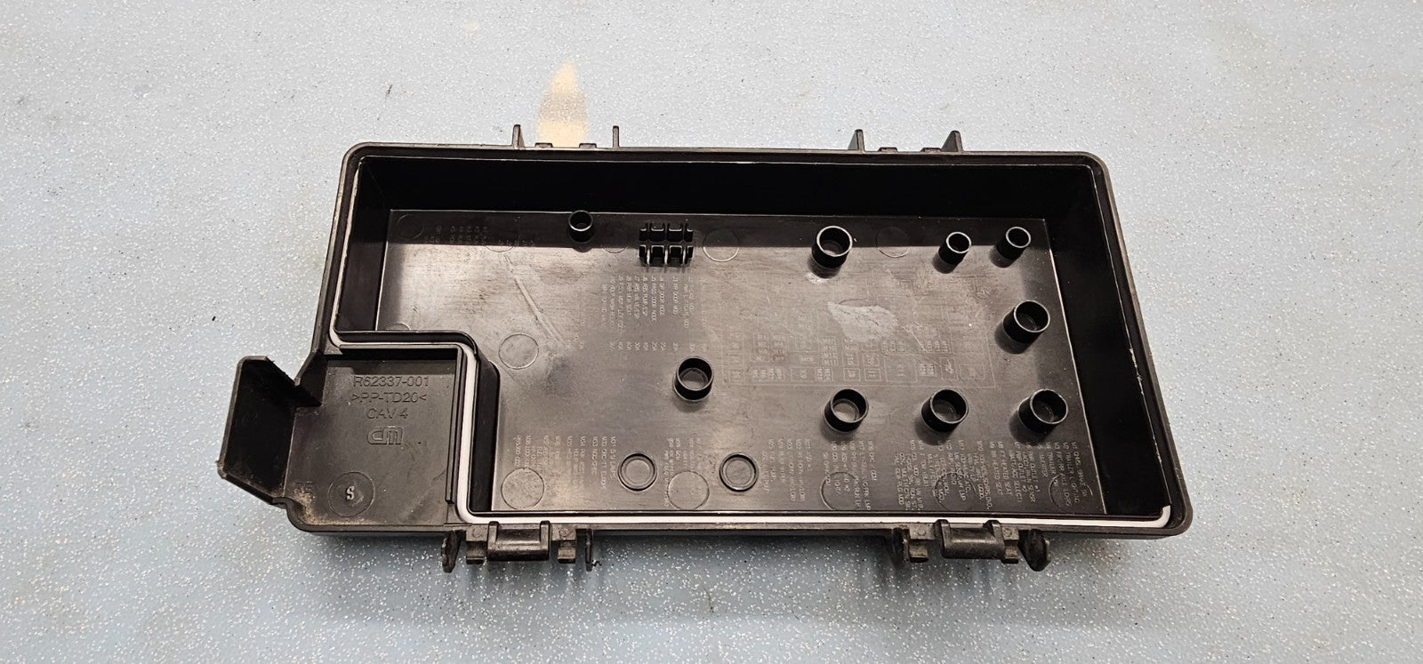🔥11-14 Ram C/V Grand Caravan Fuse Relay Box Battery Cover Lid Junction Power 