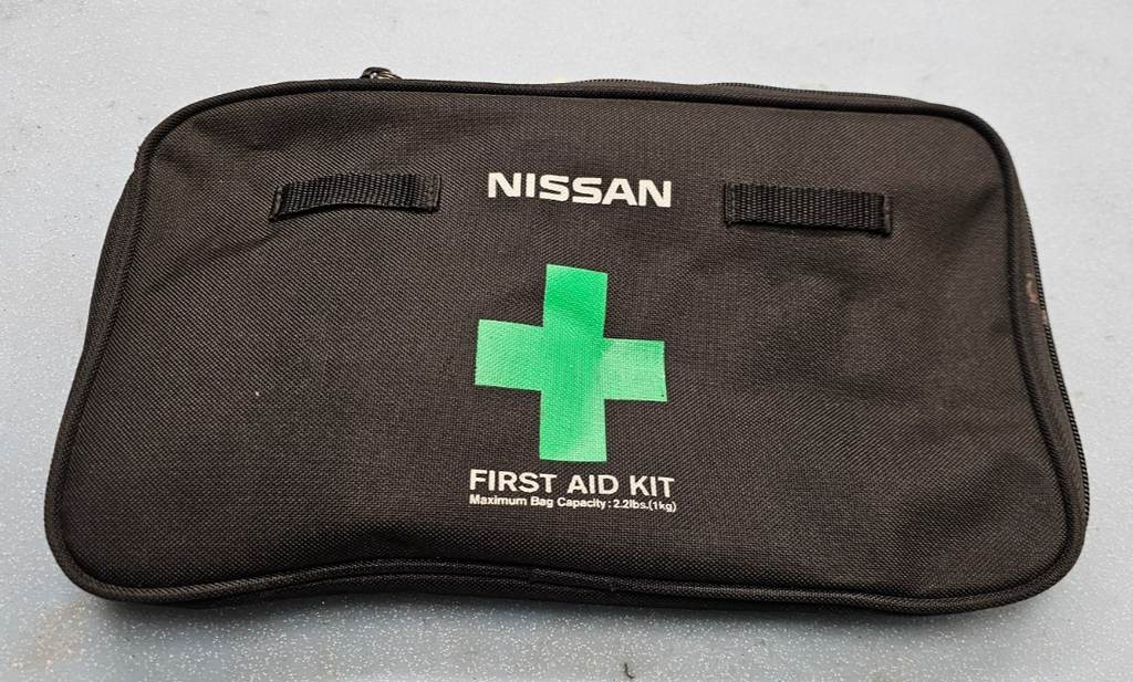 🔥2005-2012 Nissan Pathfinder Lift Gate First Aid Safety Kit Bag OEM