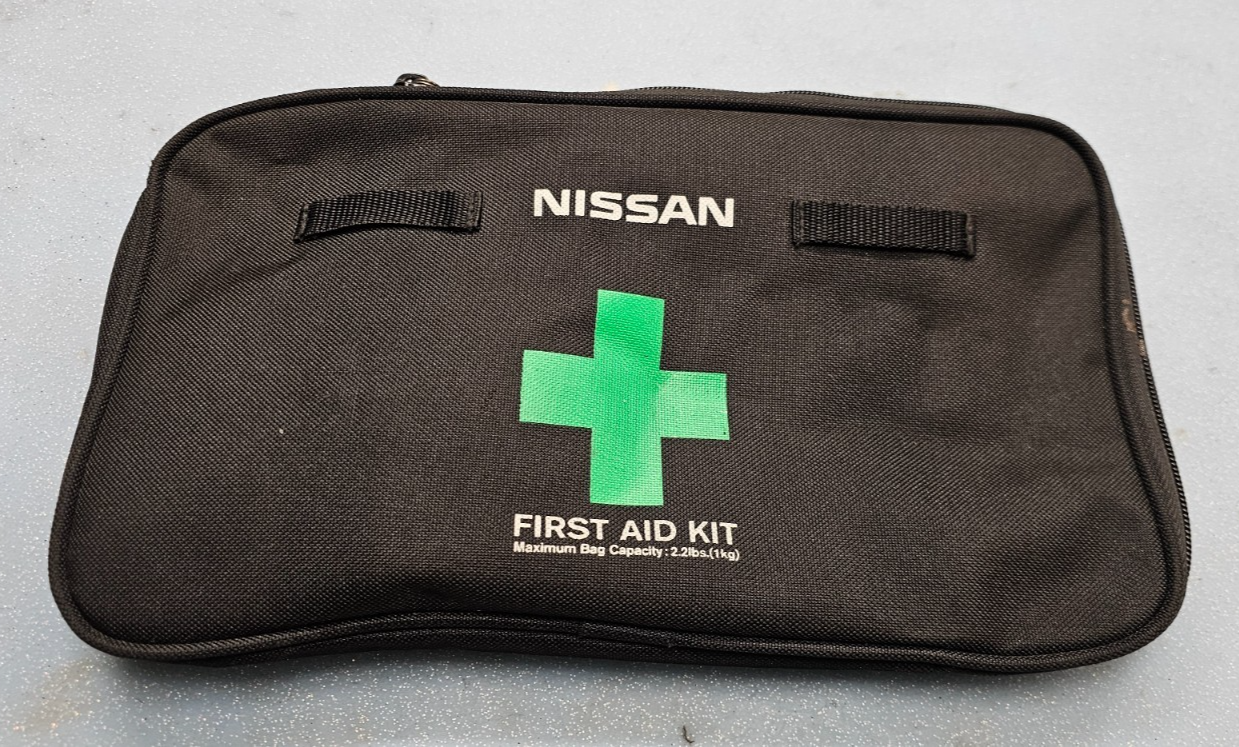 🔥2005-2012 Nissan Pathfinder Lift Gate First Aid Safety Kit Bag OEM