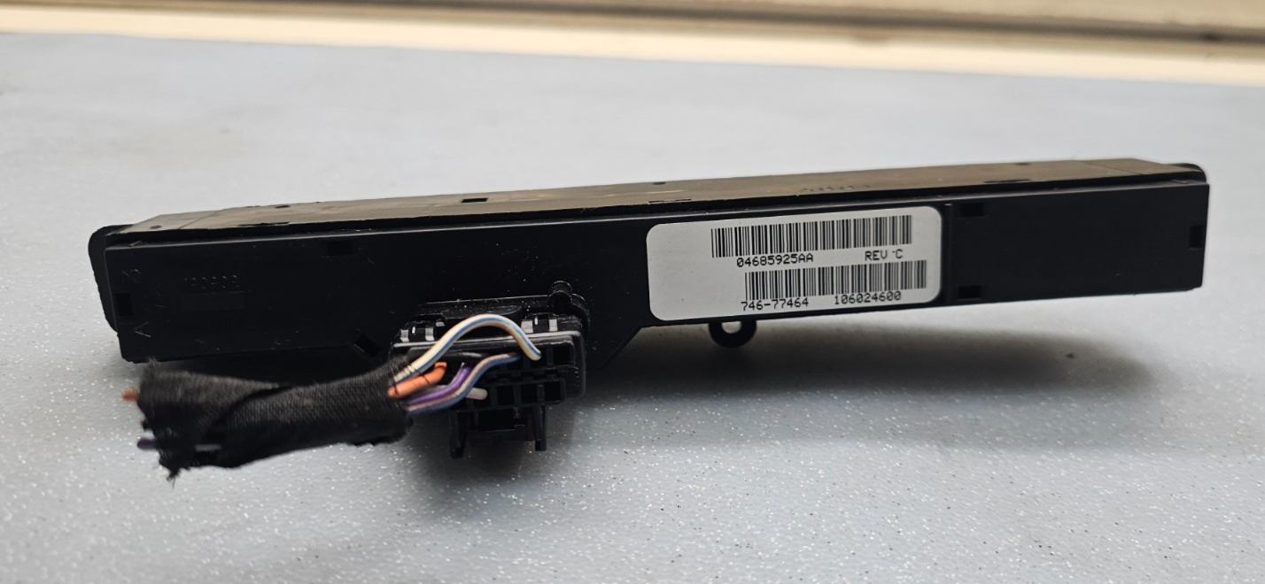 🔥2001-2007 Town & Country Caravan Rear Wiper Hazard Switch OEM SW32