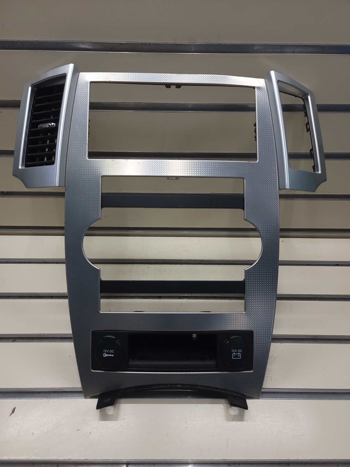 🔥2008-2010 Jeep Grand Cherokee Radio Bezel Center Dash Trim Temperature Control
