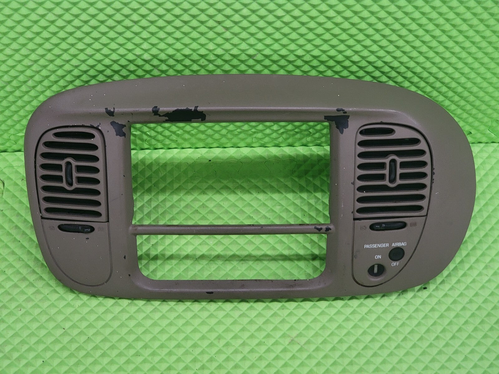 🔥97-03 Ford F150 Center Dash Radio Climate BEZEL TRIM Panel 🔴AIRBG Line Tan B1
