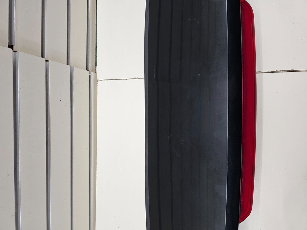 🔥07-14 CHEVY Suburban Tahoe YUKON LIFTGATE SPOILER WING THIRD BRAKE TRIM PANEL