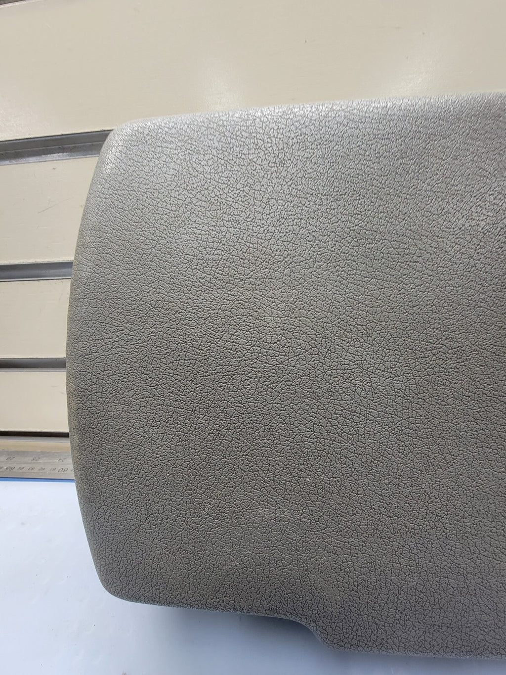 🔥05-10 COMMANDER GRAND CHEROKEE CENTER CONSOLE ARMREST LID TOP PAD DARK GRAY/JC