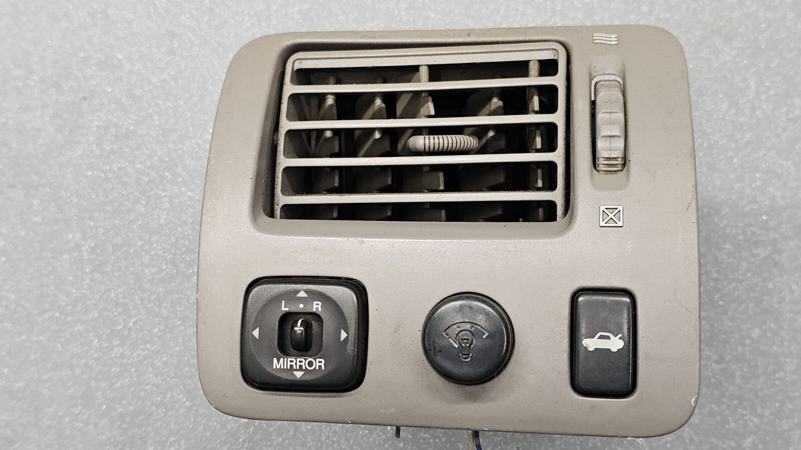 🔥00-04 AVALON DASH FRONT LEFT DRIVER AC AIR VENT HEATER CONDITIONING LT TAN OEM