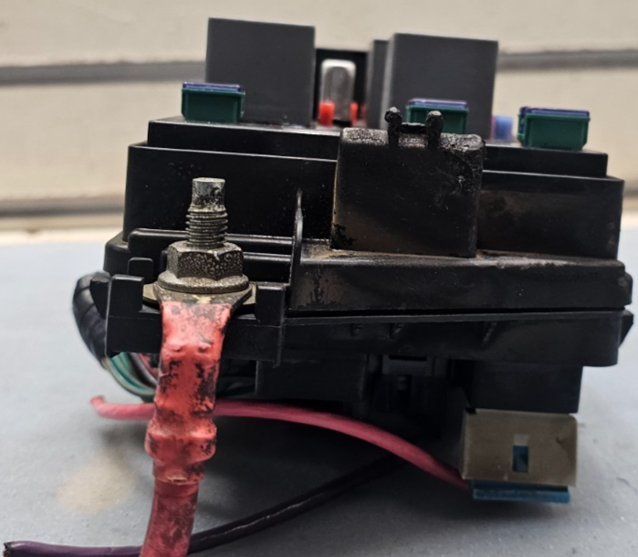 🔥08-11 Buick Lucerne/Cadillac DTS Rear Fuse Box Under Seat Fusebox Module OEM