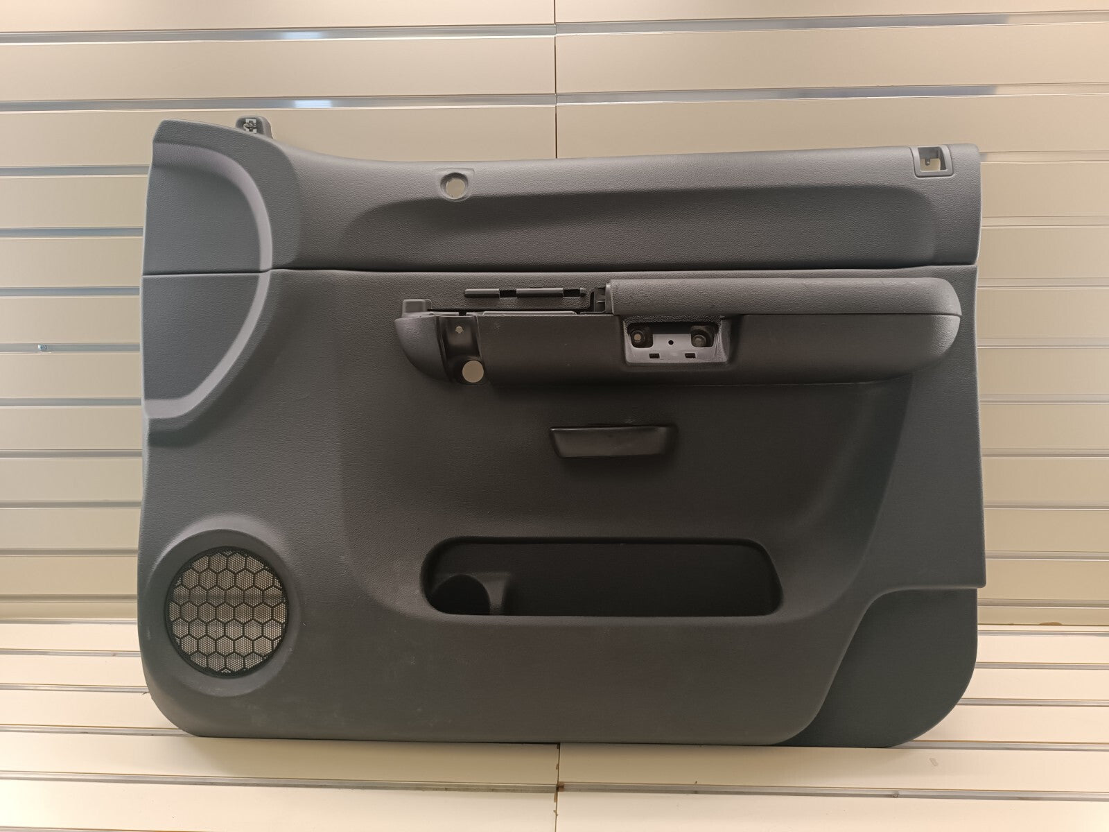 🔥07-09 Chevy Silverado Avalanche GMC Sierra Front Passenger Door Panel GRAY D19