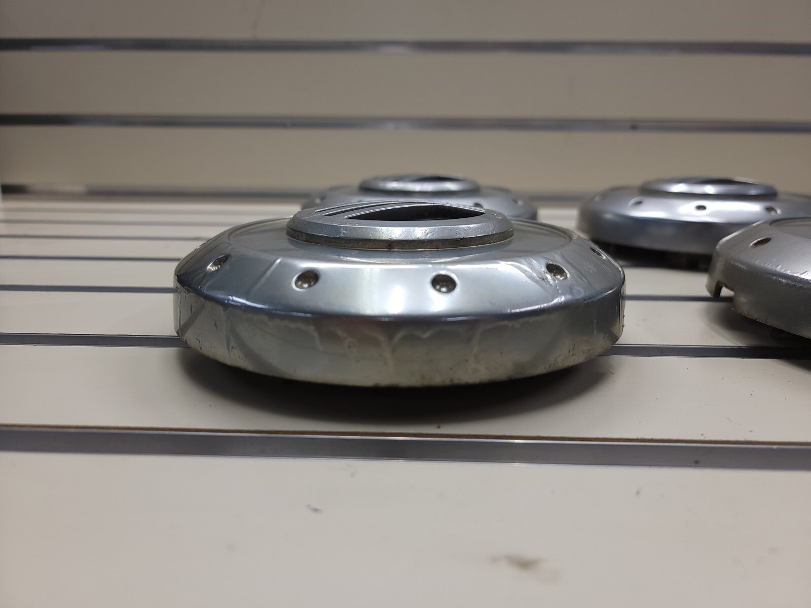 🔥2002-2007 Mercury Mountaineer MONTEREY wheel Center Cap Hub Cover