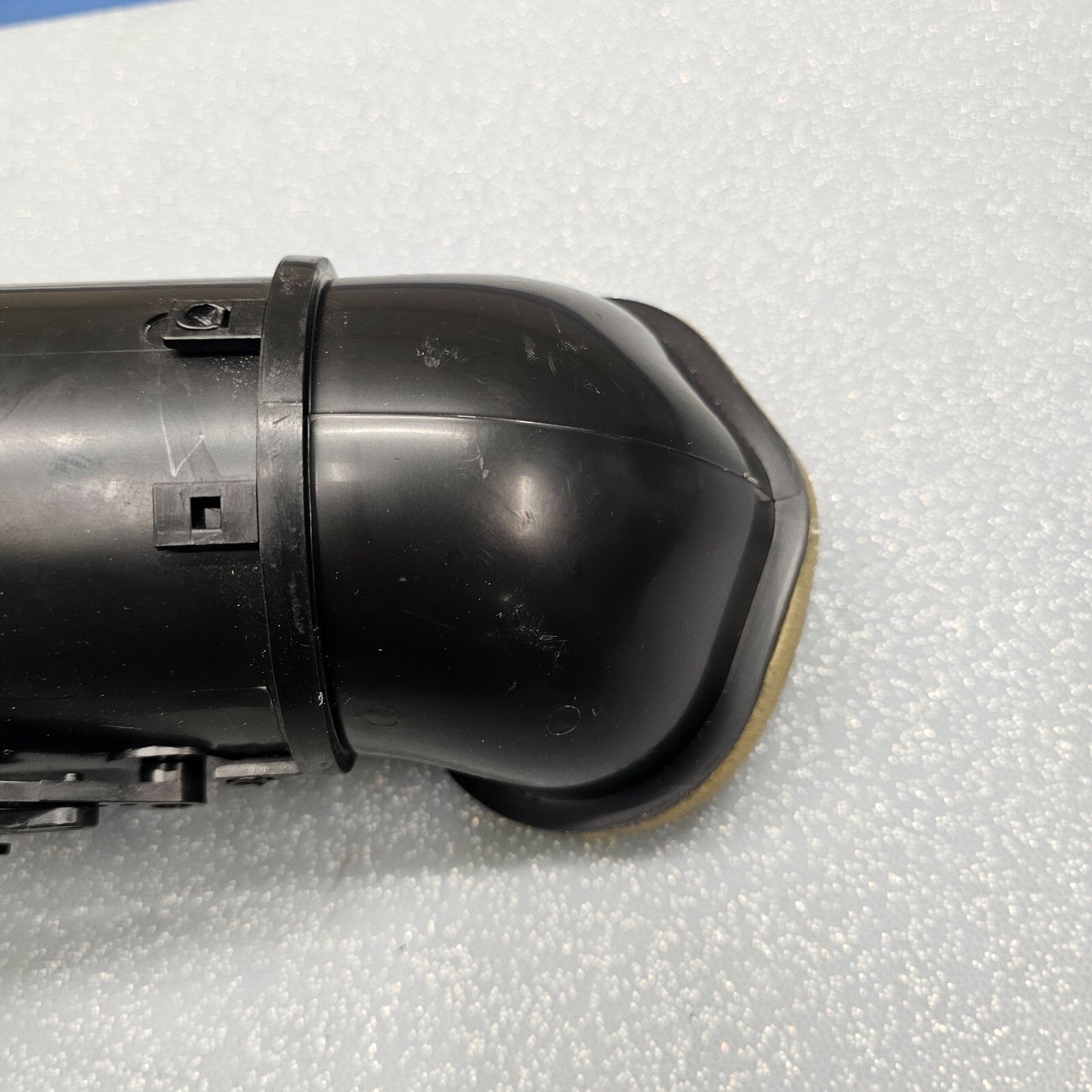 🔥03-06 HONDA ELEMENT PASSENGER SIDE FRONT DASH A/C AIR VENT OEM