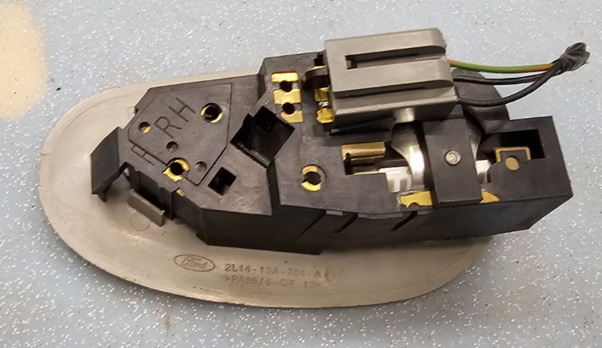 🔥03-06 FORD EXPEDITION REAR RIGHT PASSENGER OVERHEAD LAMP TAN OEM