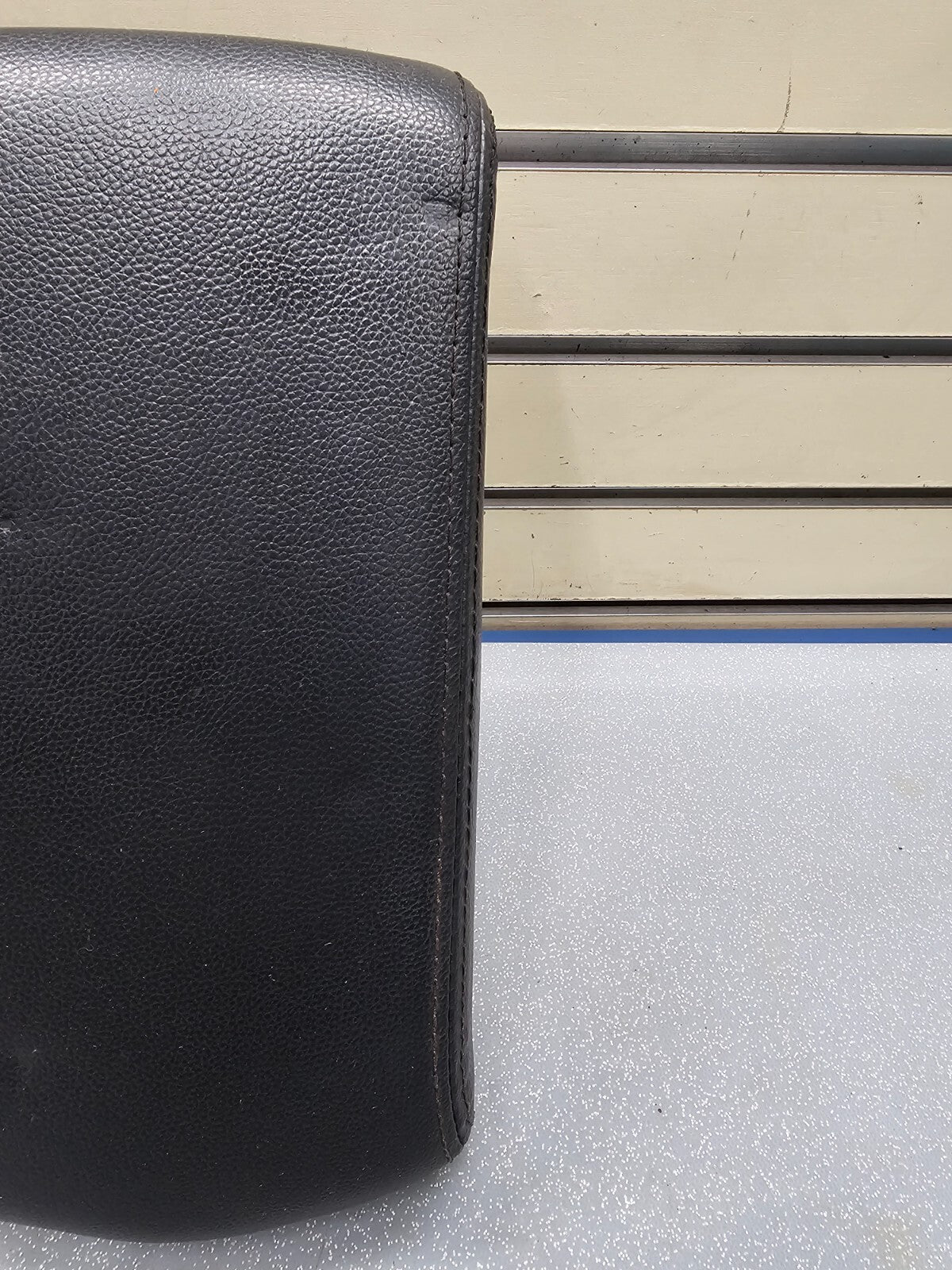 🔥08-13 Rogue Front Center Console Storage Arm Rest Lid Cover Leather Black OEM