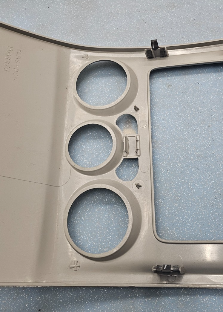 🔥2004-2012 CHEVY COLORADO GMC CANYON CENTER DASH RADIO VENT BEZEL SILVER