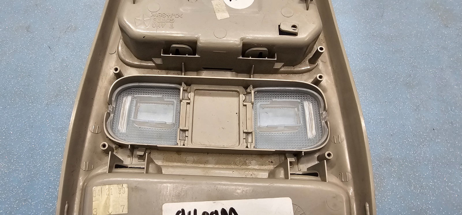 🔥98-01 Dodge Ram Overhead Console Storage Dome Map Light Lamp Assembly TAN