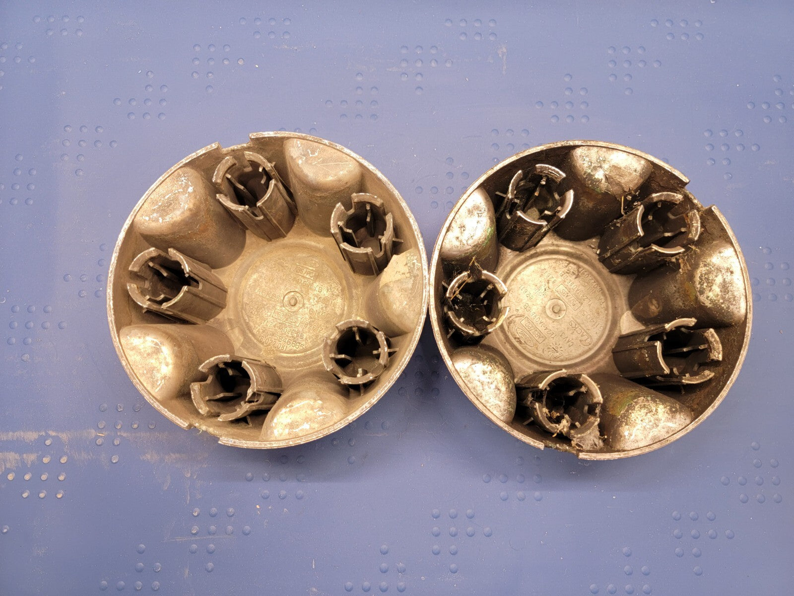 🔥1997-2001 Ford Ranger Explorer wheel center caps set