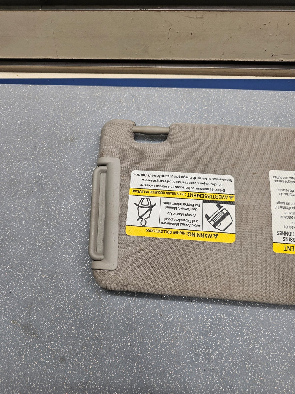 🔥05-12 Nissan Xterra Frontier Pathfinder Sun Visor driver side (gray-lighted)