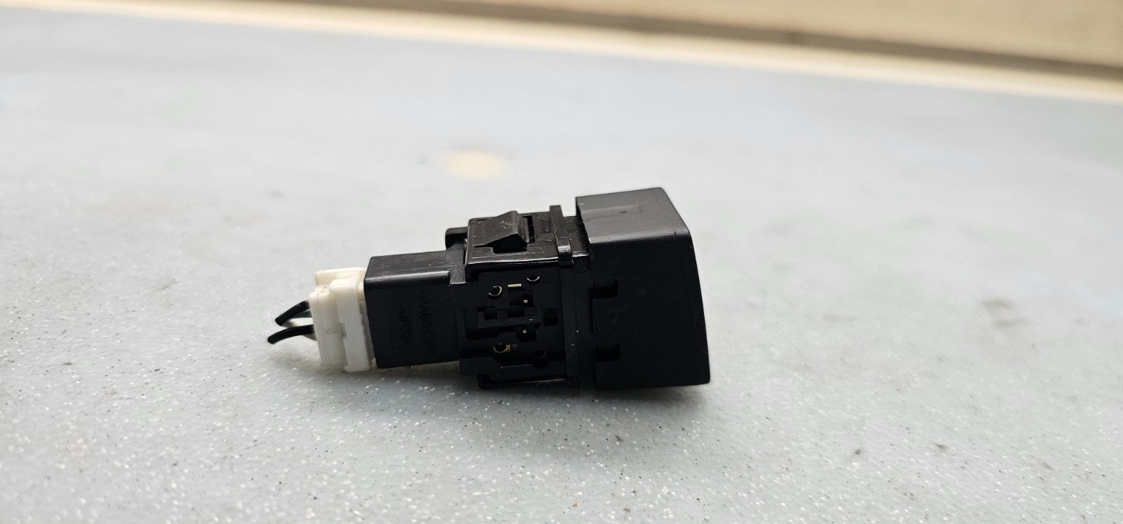 🔥07-13 Nissan Altima Hazard Emergency Warning Light Button Switch OEM