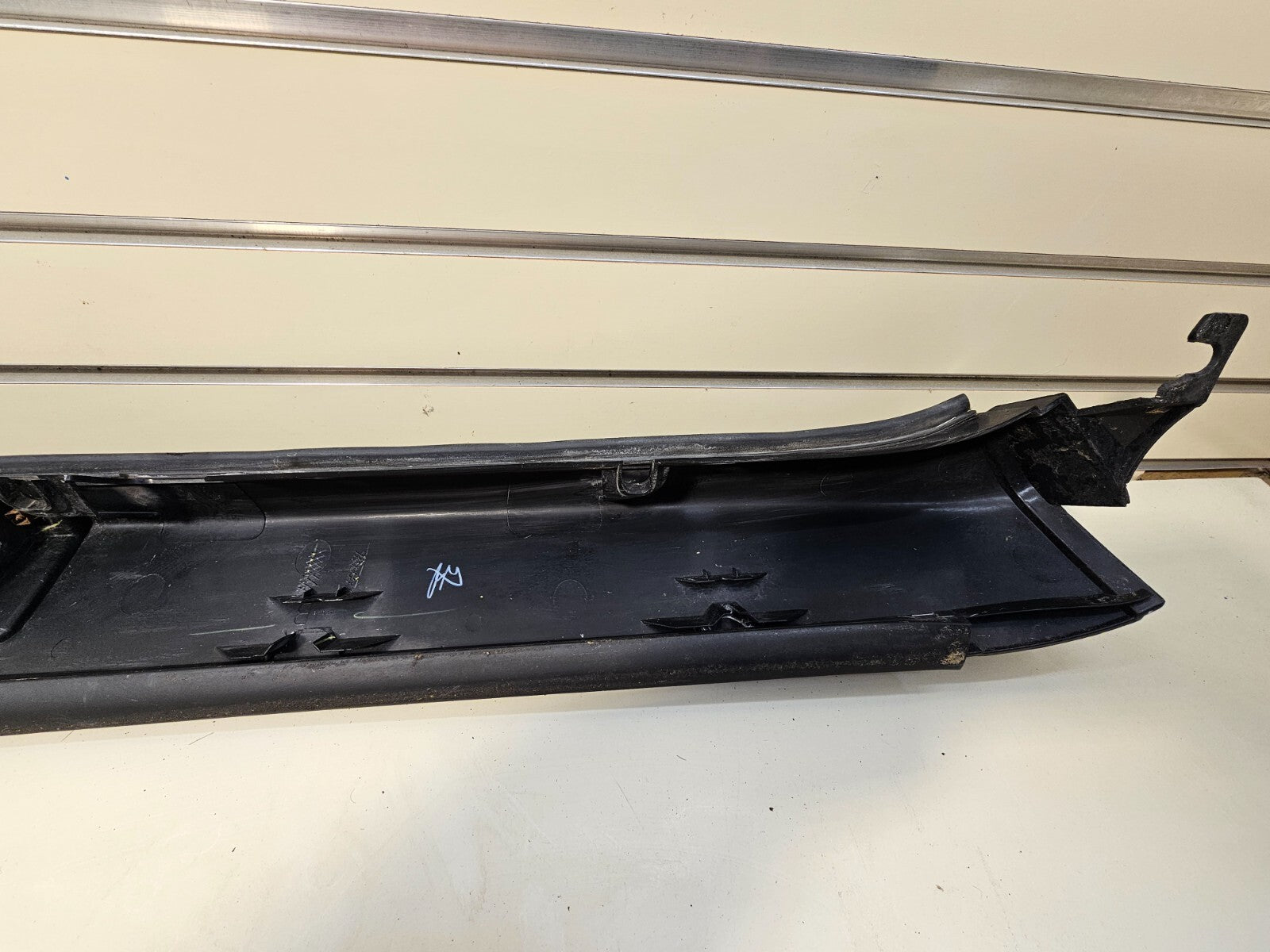 🔥03-20 Chevrolet Express GMC Savana 3rd Third Brake Light Trim Spoiler Black