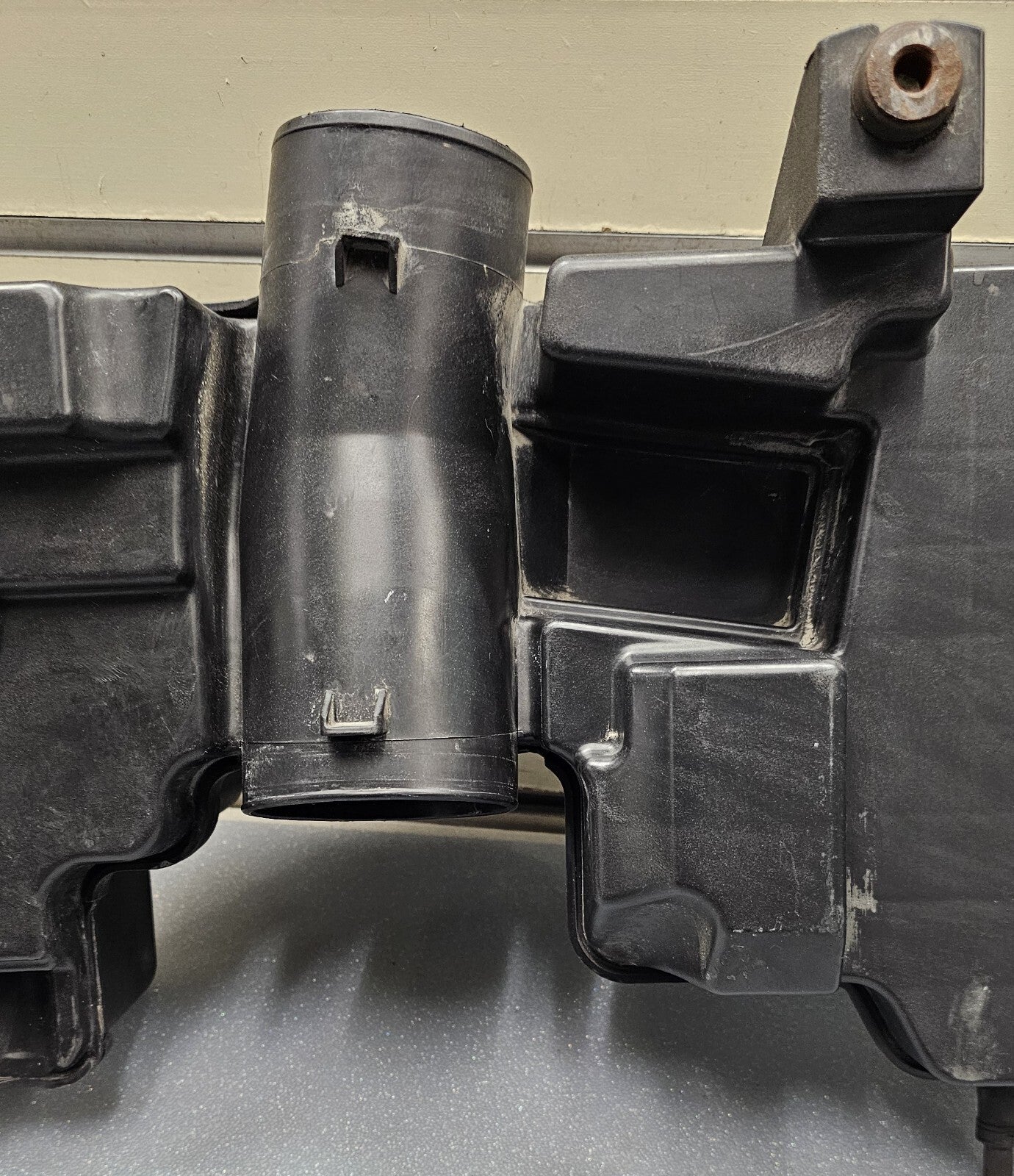 🔥04-06 CHEVY COLORADO GMC CANYON 2.8 2.8L V6 VORTEC AIR INTAKE RESONATOR BOX