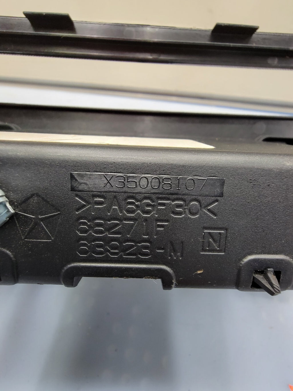 🔥05-07 JEEP GRAND CHEROKEE DASH PANEL RADIO SURROUND TRIM BEZEL Silver OEM B70