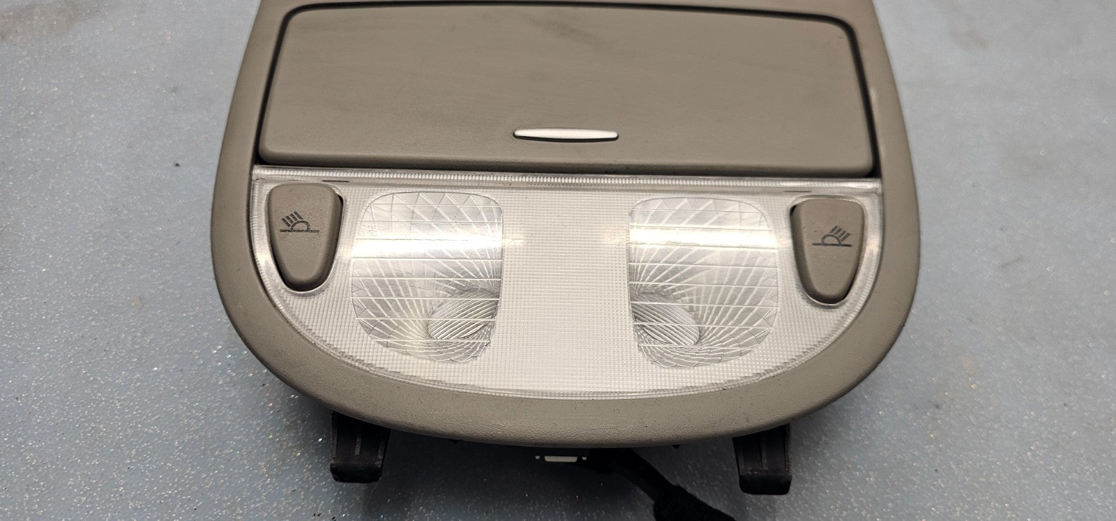 🔥07-12 HYUNDAI SANTA FE FRONT OVERHEAD CONSOLE DOME MAP LIGHT LAMP SUNROOF TAN