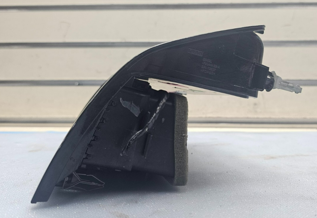 🔥08-12 ESCAPE MARINER TRIBUTE CENTER DASH BEZEL TRIM A/C AIR VENTS BLACK OEM
