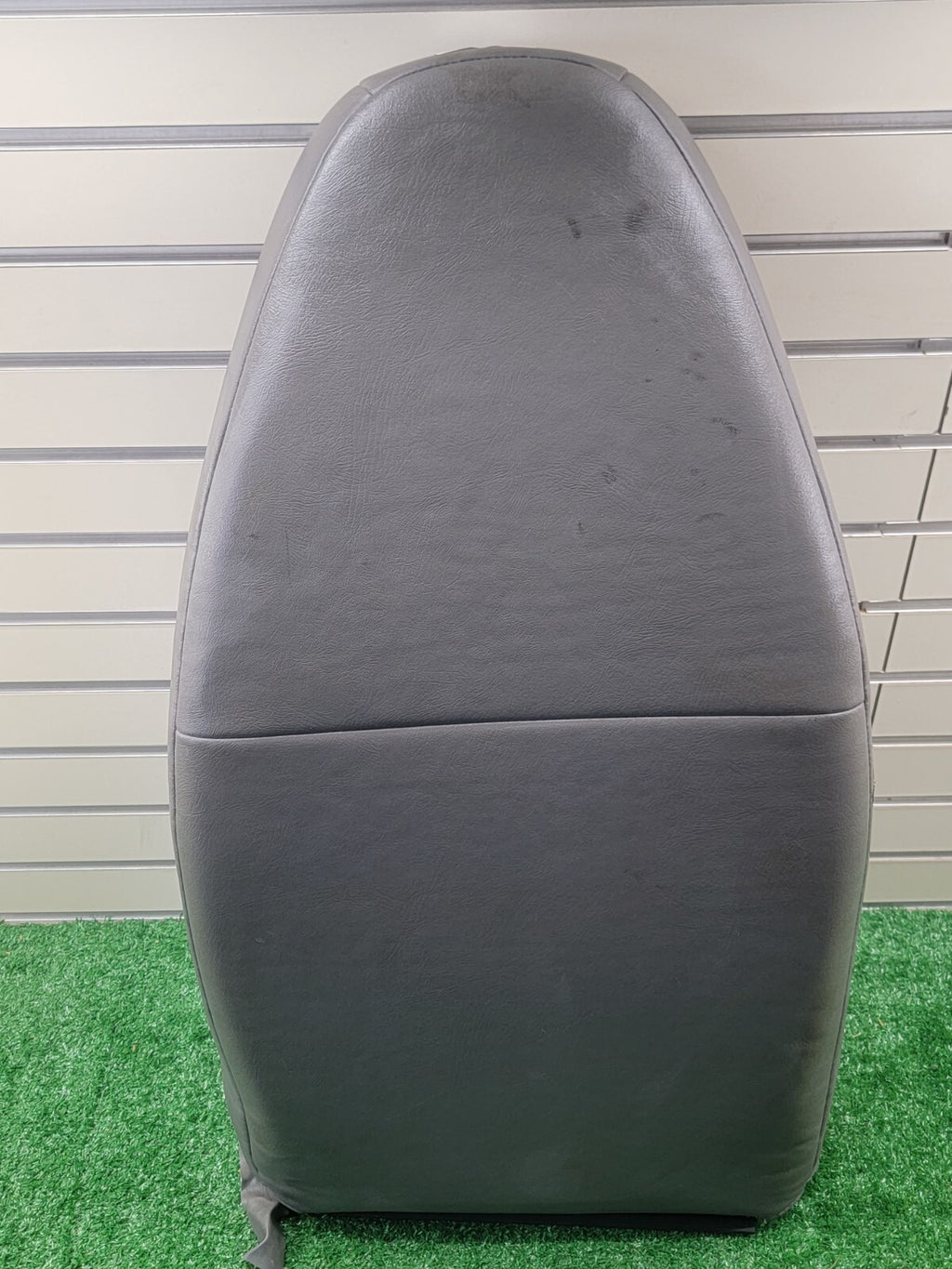 🔥 03-14 Chevy Express Savana Van upper seat cushion front right gray leather